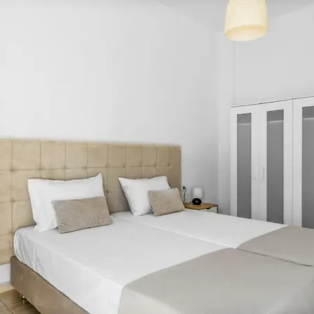 Rockrose Apartment